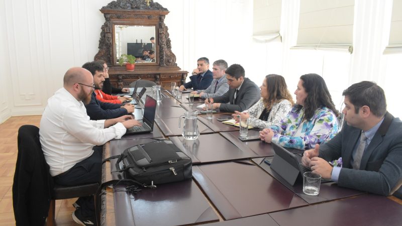 Delegado Presidencial y SLEP coordinan implementación de traspaso de colegios y liceos al sistema público de Educación en Magallanes