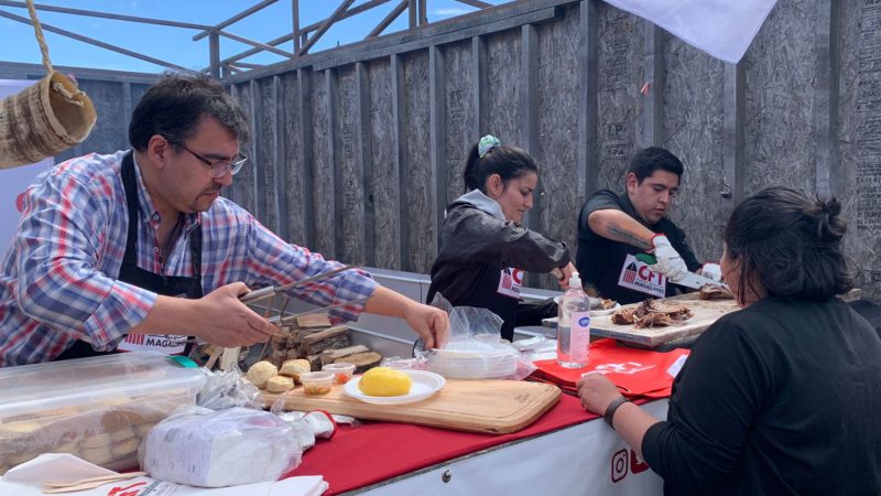 El CFT de Magallanes dejó su huella en el Asado Más Grande de Tierra del Fuego