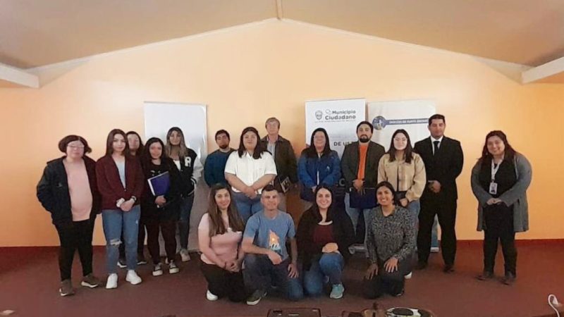 Conversatorio sobre la temática migratoria organizaron INCAMI y la Municipalidad en Puerto Natales