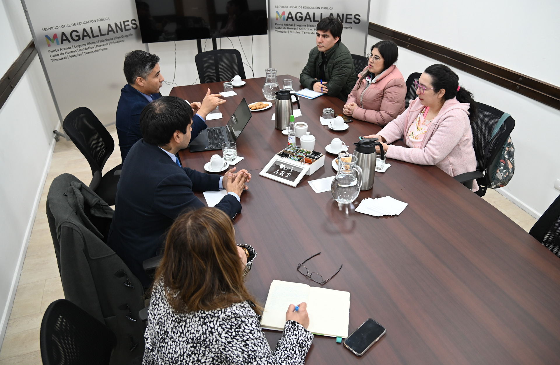 Sindicato de Profesionales de la Educación de Puerto Natales se reunió con directivos del SLEP