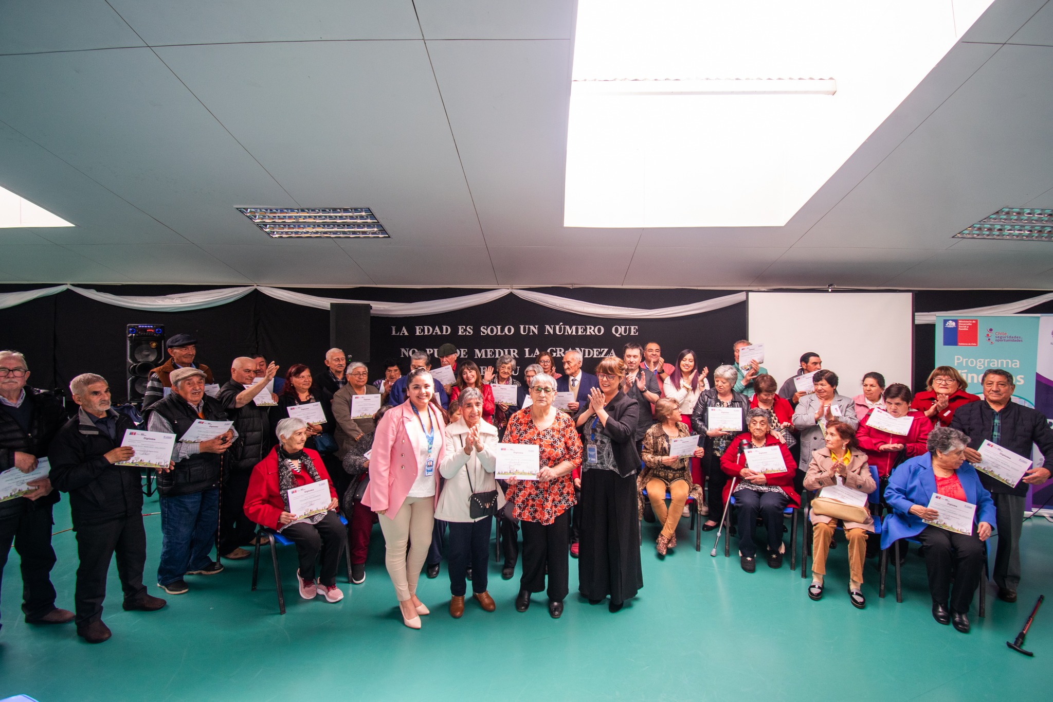 Cierre del programa «Vínculos» realizó el Municipio ciudadano de Puerto Natales