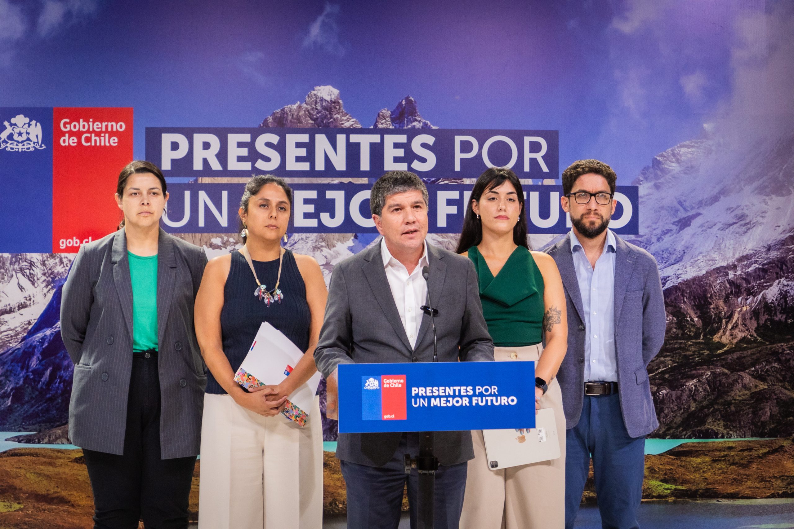 SUBDERE transfiere más de $820 millones a municipios afectados por los incendios forestales en la Región de Valparaíso