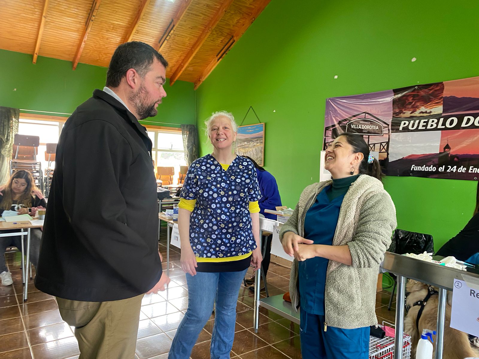 «Amigos Fieles» inició operativo de inmunización de perros y gatos en Puerto Natales 