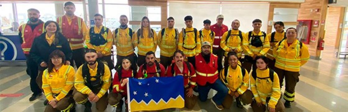Brigadistas de CONAF Magallanes se trasladan hasta la región de La Araucanía | Diecinueve hombres y mujeres apoyarán en el combate de incendios