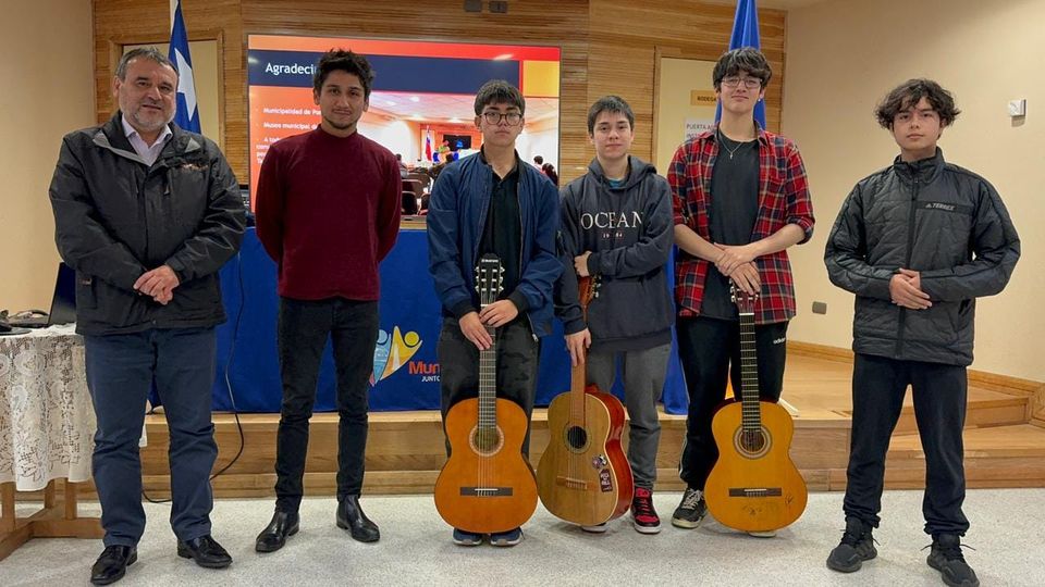 Exitoso Taller de Guitarra concluyó la Municipalidad de Porvenir