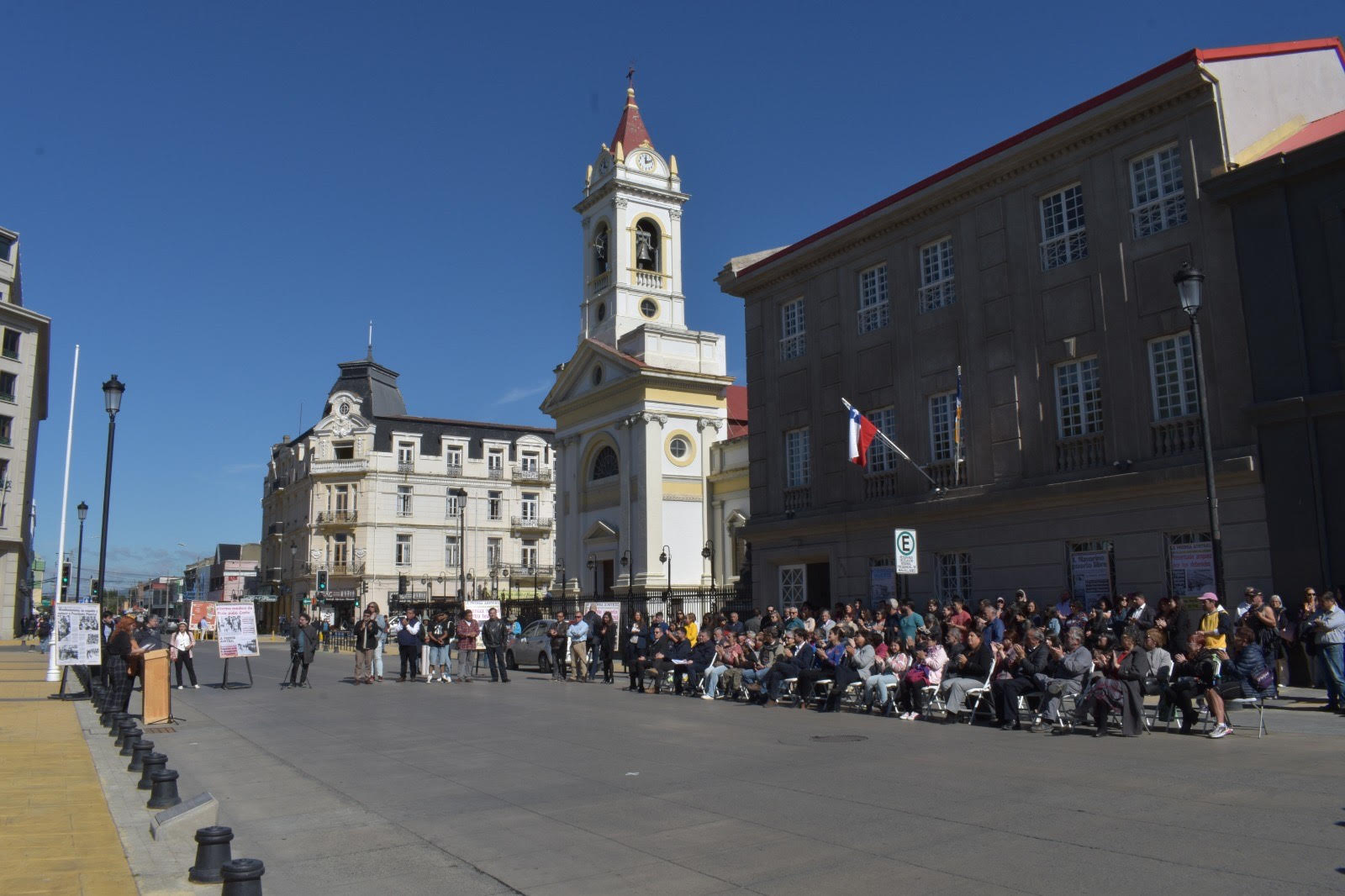 En conmemoración de los 40 años del Puntarenazo reconocen registros patrimoniales de la prensa en Magallanes