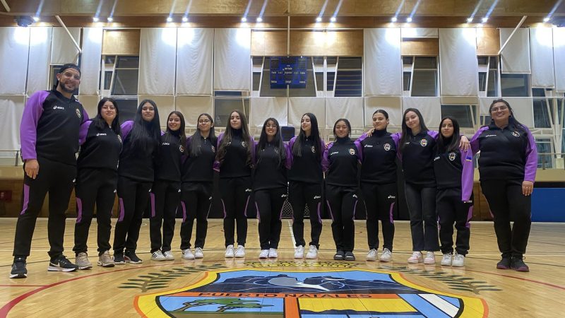 Selección de voleibol Sub 17 de Natales representará por primera vez a la comuna en Liga Nacional de Menores | Con el apoyo de la Municipalidad de Puerto Natales