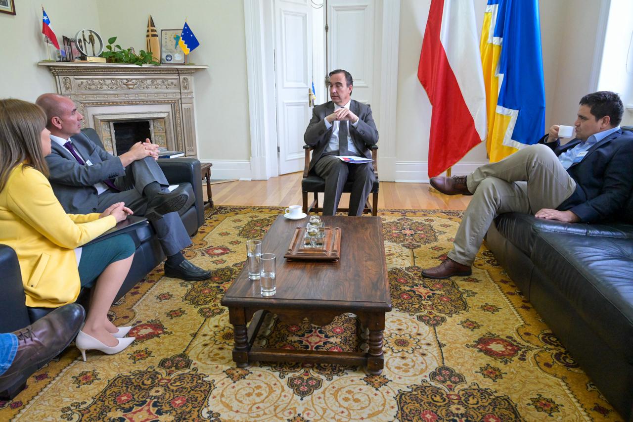 Gobernador Flies se reunió con el director general de la Corporación de Asistencia Judicial