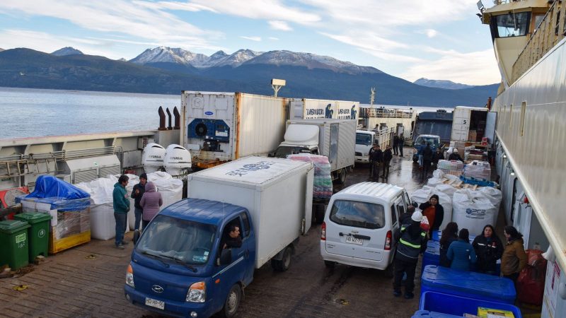 SEREMI de Transporte y SERNAC navegaron en el ferry para fiscalizar servicio de conectividad marítima Punta Arenas-Puerto Williams