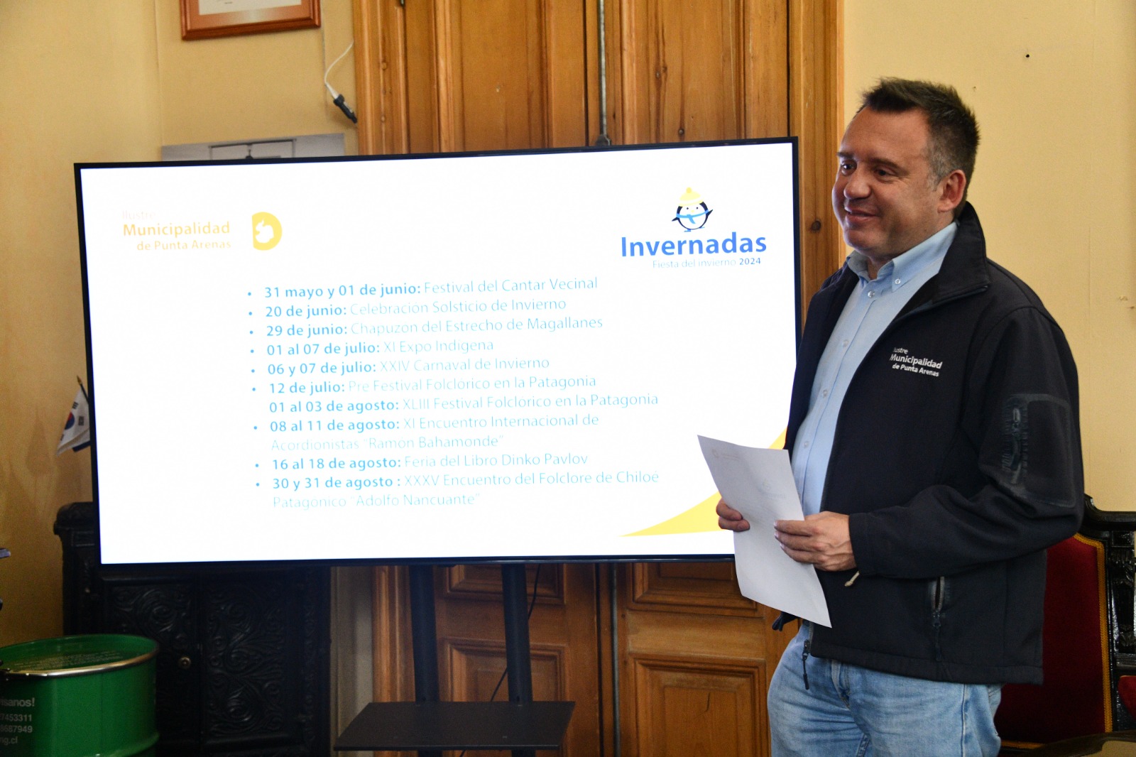 Alcalde Claudio Radonich presentó calendario de actividades de Invernadas 2024 | Imperdibles panoramas como el Chapuzón del Estrecho y Carnaval de Invierno en Punta Arenas