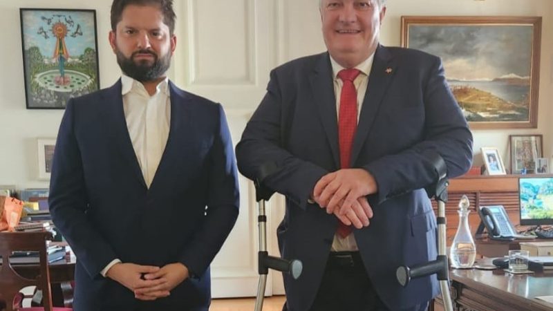 Senador Kusanovic se reúne con Presidente Boric en la Moneda para solicitar medidas en beneficio de la región de Magallanes.