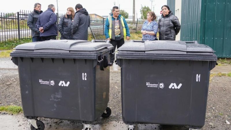 Municipio inició recambio de contenedores de residuos en la ciudad