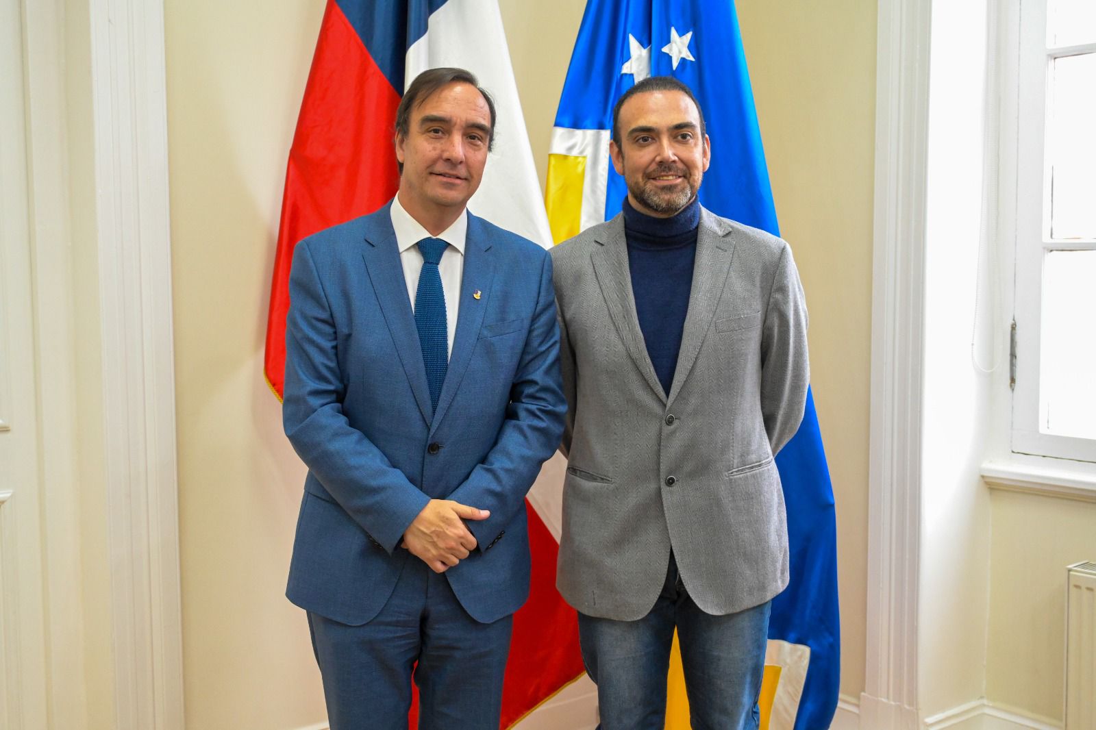 Gobernador Jorge Flies y senador Karim Bianchi acuerdan trabajo en conjunto para el desarrollo de Magallanes, zona extrema, y buscan realizar un proyecto dental para la comunidad