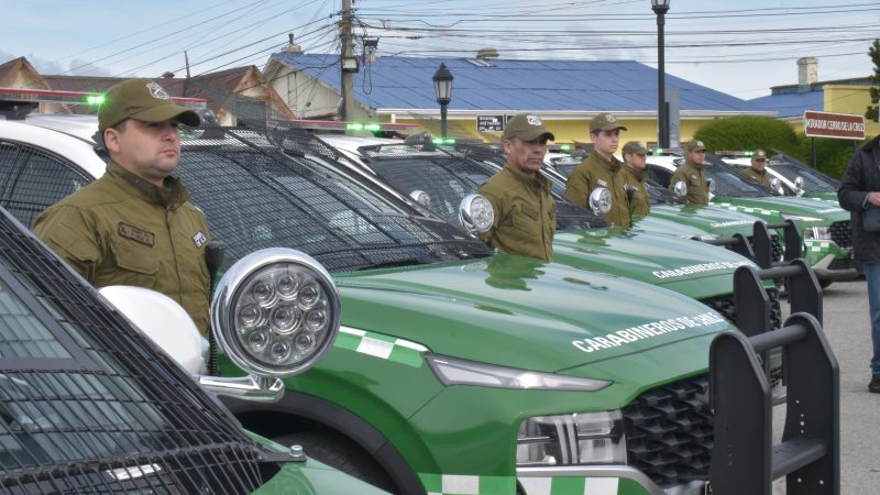 14 nuevos vehículos policiales entregó el Gobierno a Carabineros de la región de Magallanes