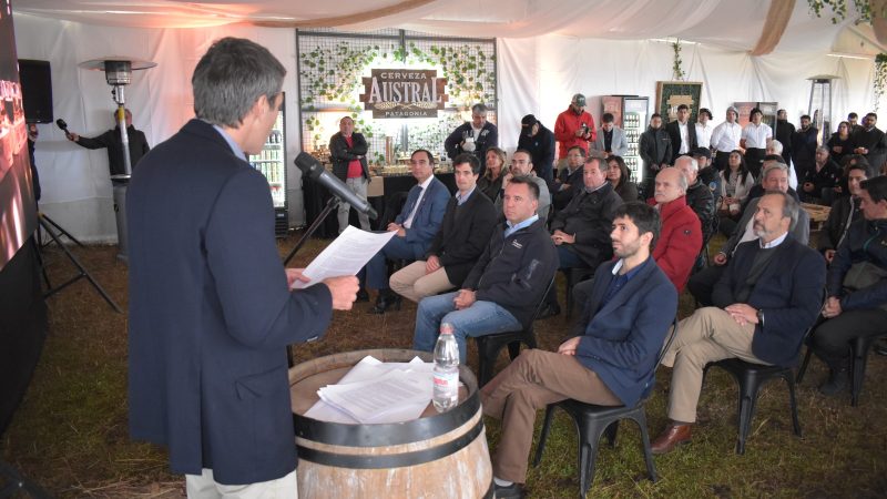 Delegado José Ruiz destacó inversión de Cervecería Austral en la región: “Es un acto de confianza en la economía local que ayuda a aumentar la actividad productiva de Magallanes”