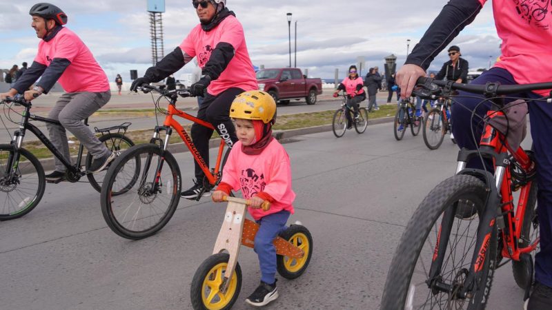 Más de 200 personas en Cicletada Familiar en la Costanera este domingo 3 de marzo