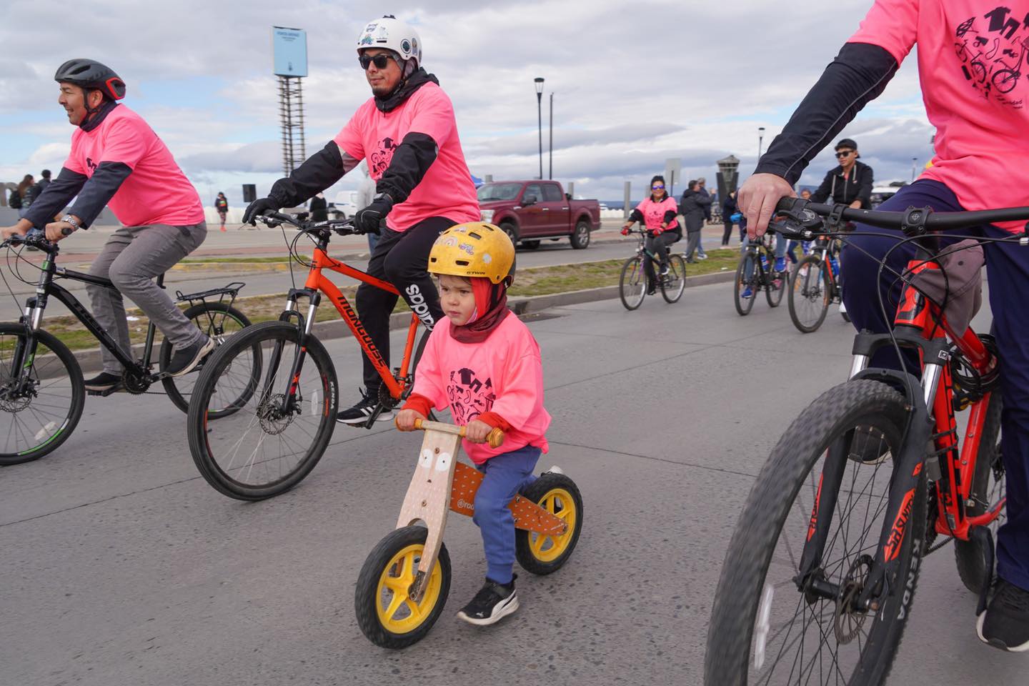 Más de 200 personas en Cicletada Familiar en la Costanera este domingo 3 de marzo