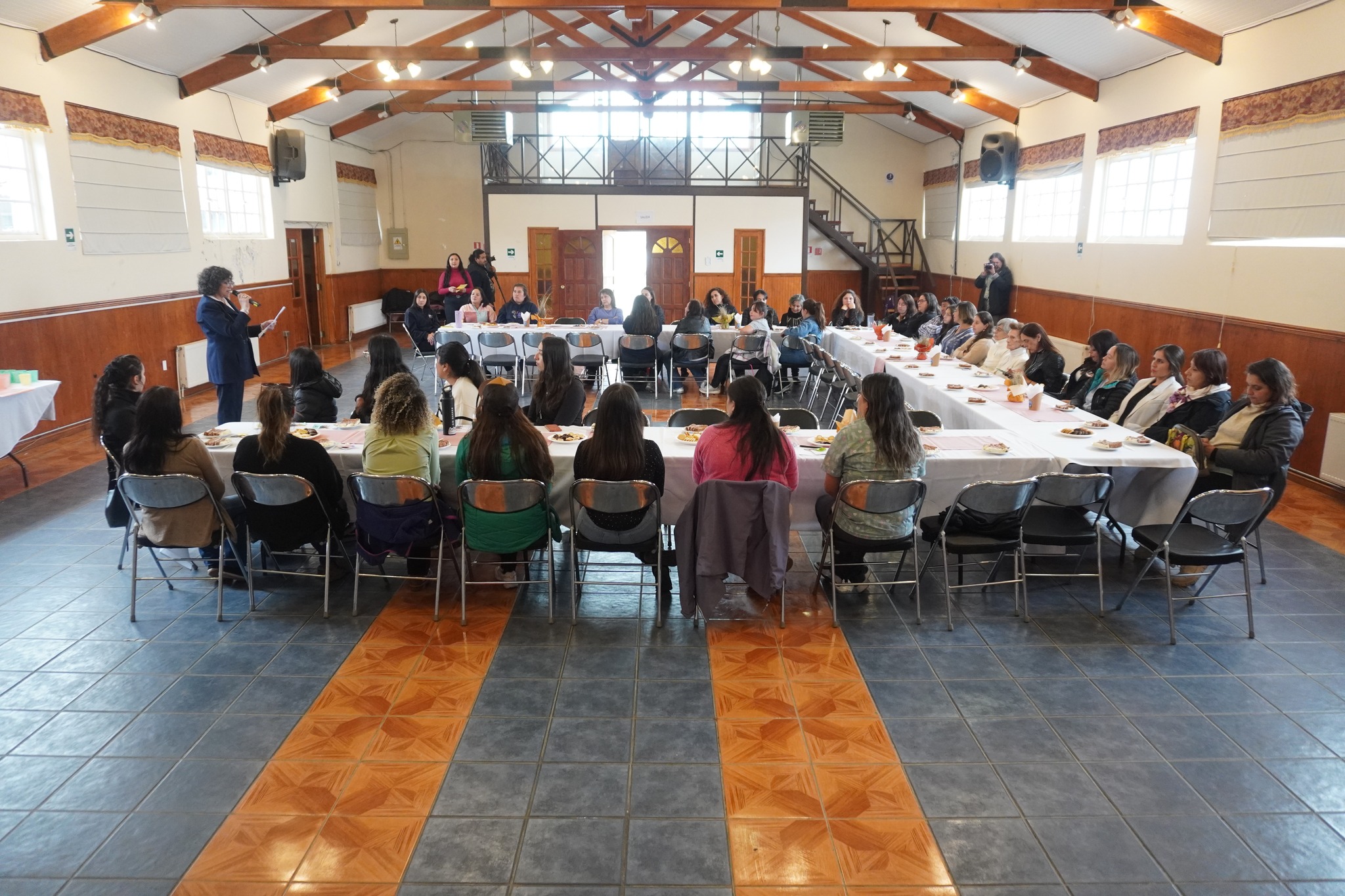 Encuentro y convivencia de mujeres se realizó el 8 de Marzo en Villa Cerro Castillo