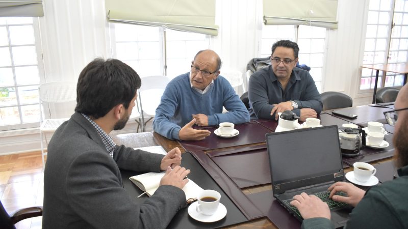 Delegado Presidencial recibe a directivos de EPA Austral