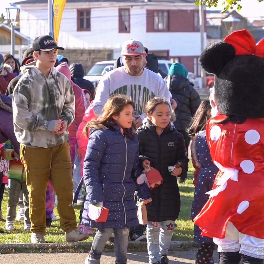 Festividad de la «Pascua del Conejo» organiza la Municipalidad en 5 plazas de Punta Arenas