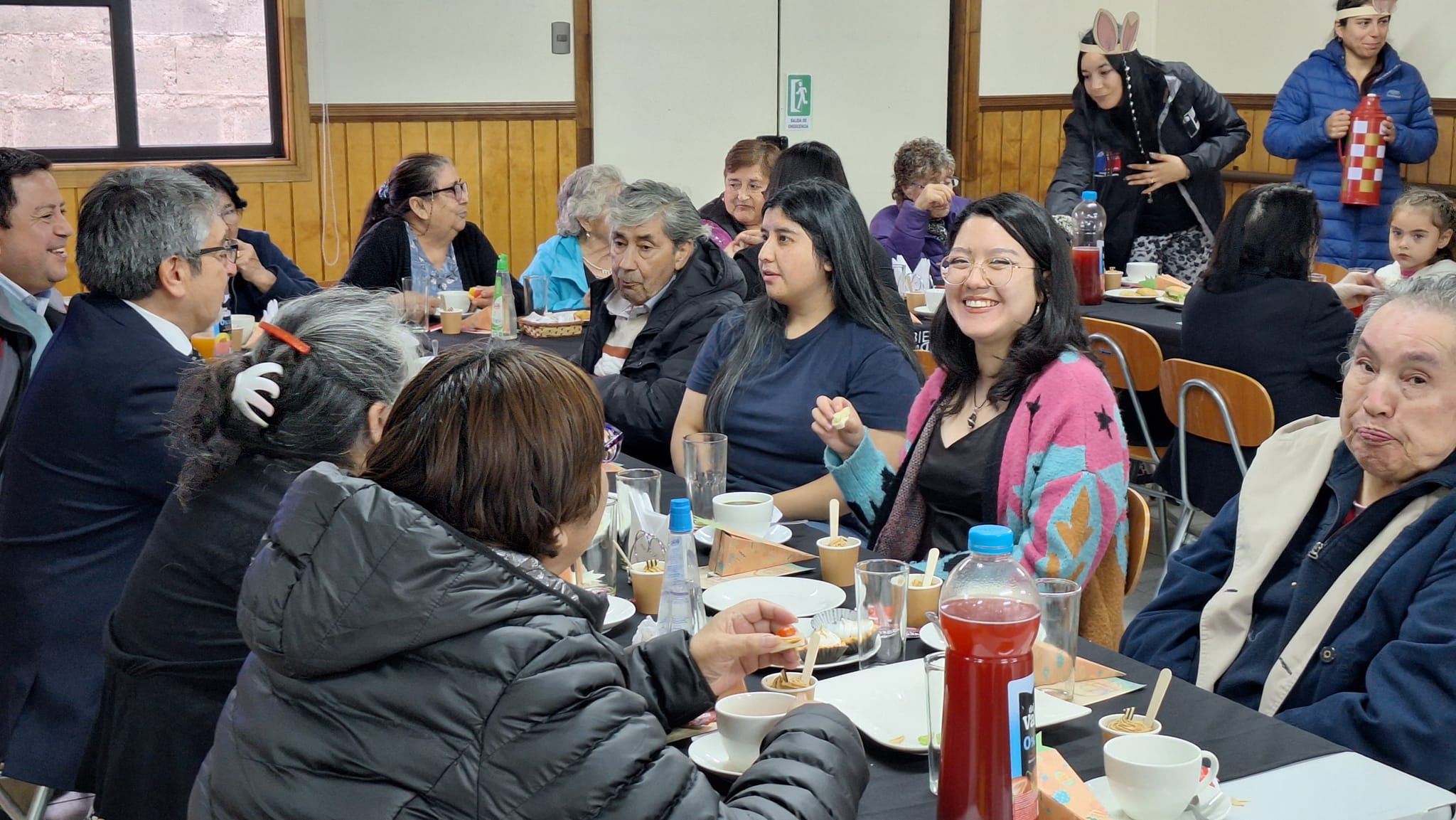 Encuentro de usuarias y usuarios de los programas de Cuidados Domiciliarios y Centro Diurno Comunitario de SENAMA se realizó en Porvenir