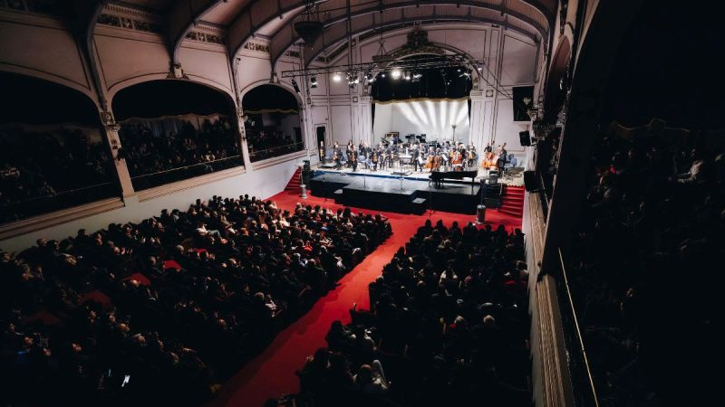 Las 9 sinfonías de Beethoven, estrenos chilenos y el regreso del cine musicalizado en vivo: nueva temporada de conciertos de la USACH | Presentará Cantata Nuestra Madre Grande