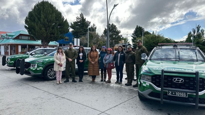 Gobierno entregó 3 nuevos vehículos policiales para Carabineros de Ultima Esperanza