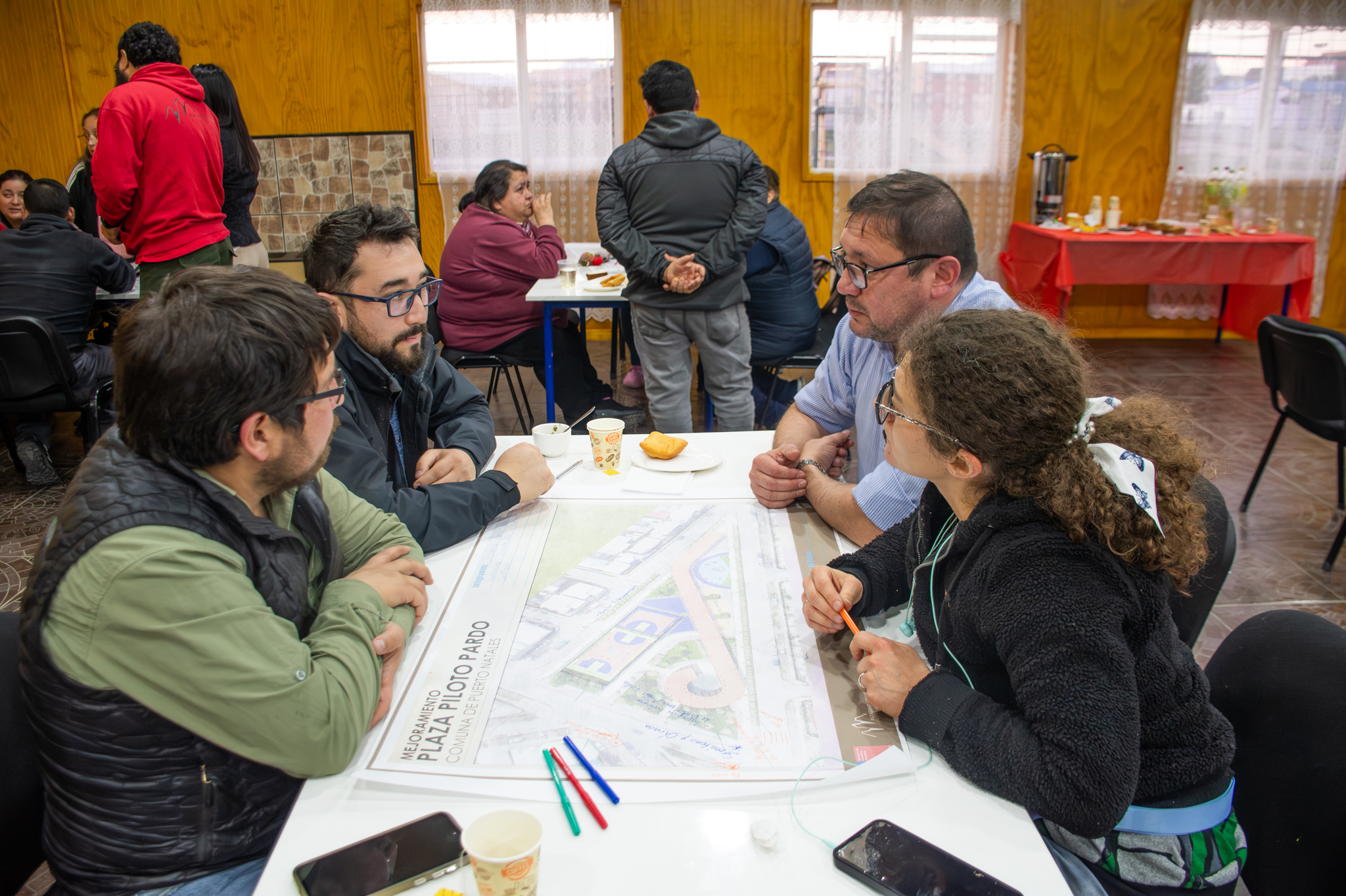 Diseño del proyecto de la Plaza Piloto Pardo se realiza con la participación de los vecinos y vecinas de Puerto Natales