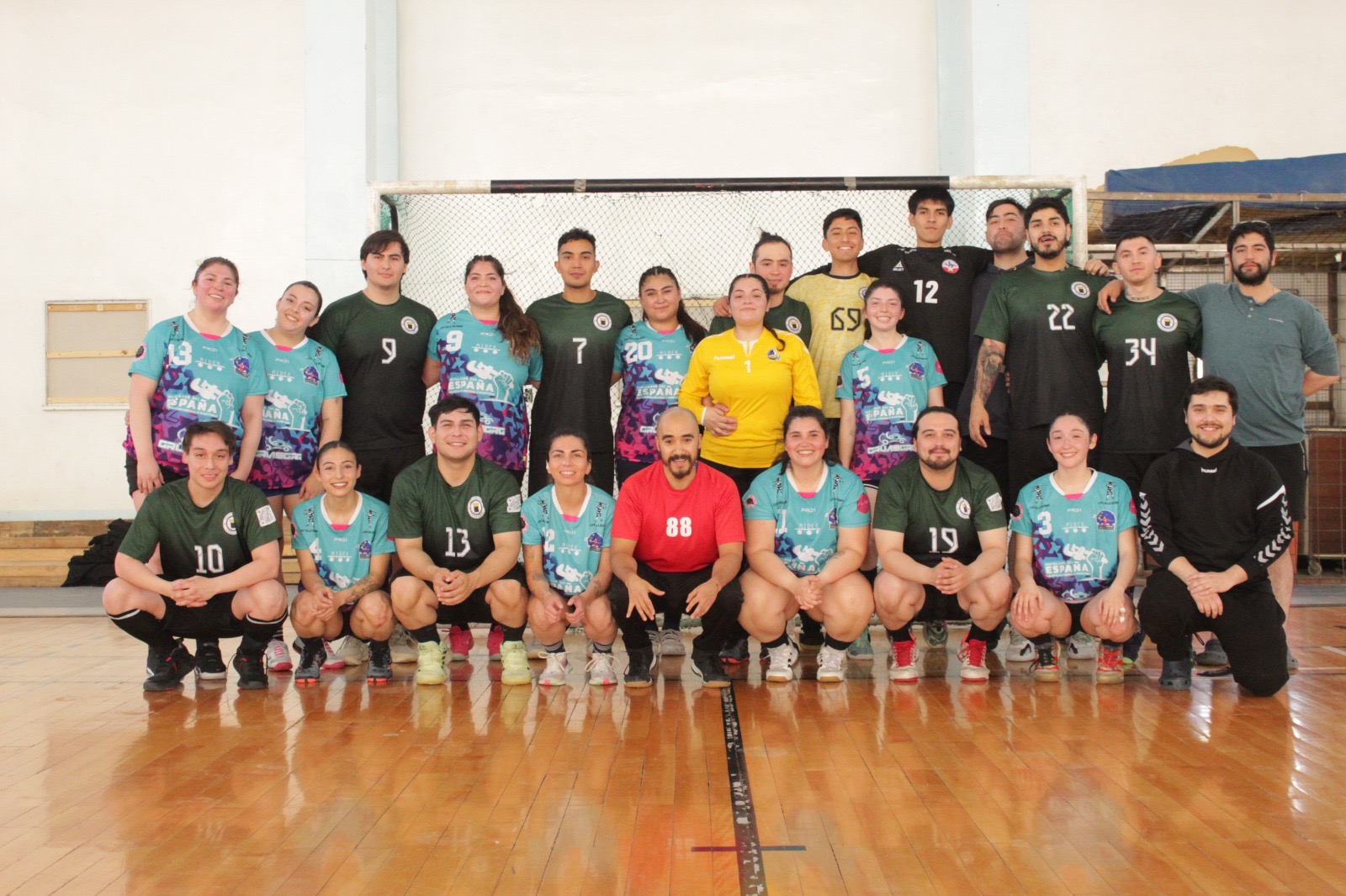 Nuevo equipo magallánico de balonmano triunfa en Argentina