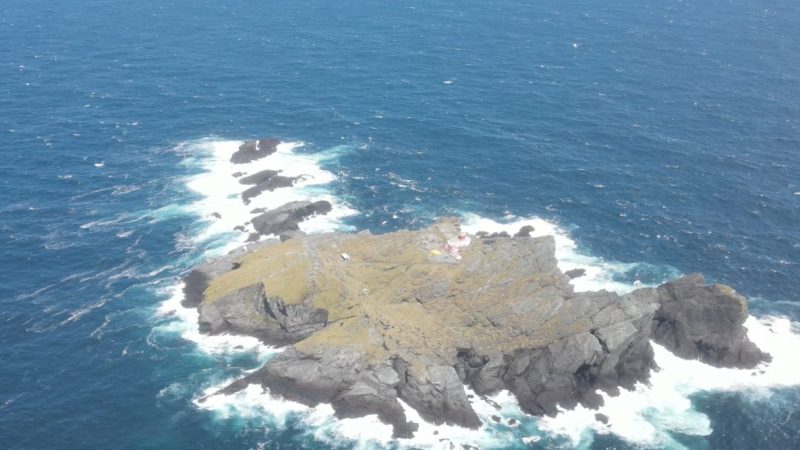Nueva dotación se desplaza al Faro Evangelistas en la boca occidental del Estrecho de Magallanes