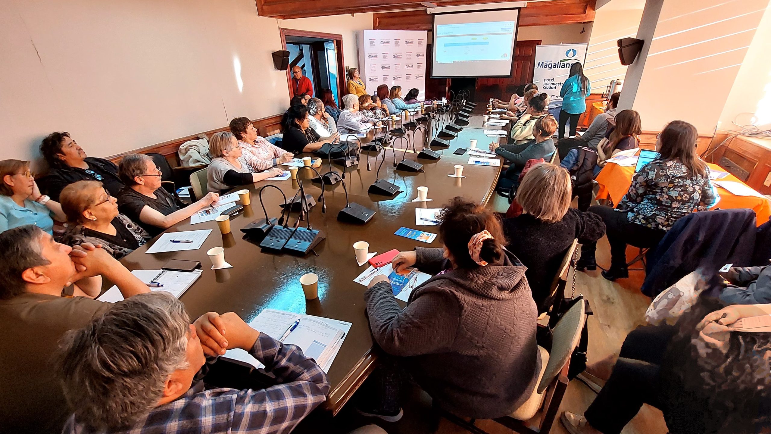 Gobierno en Terreno propició jornada informativa y de capacitación para organizaciones sociales