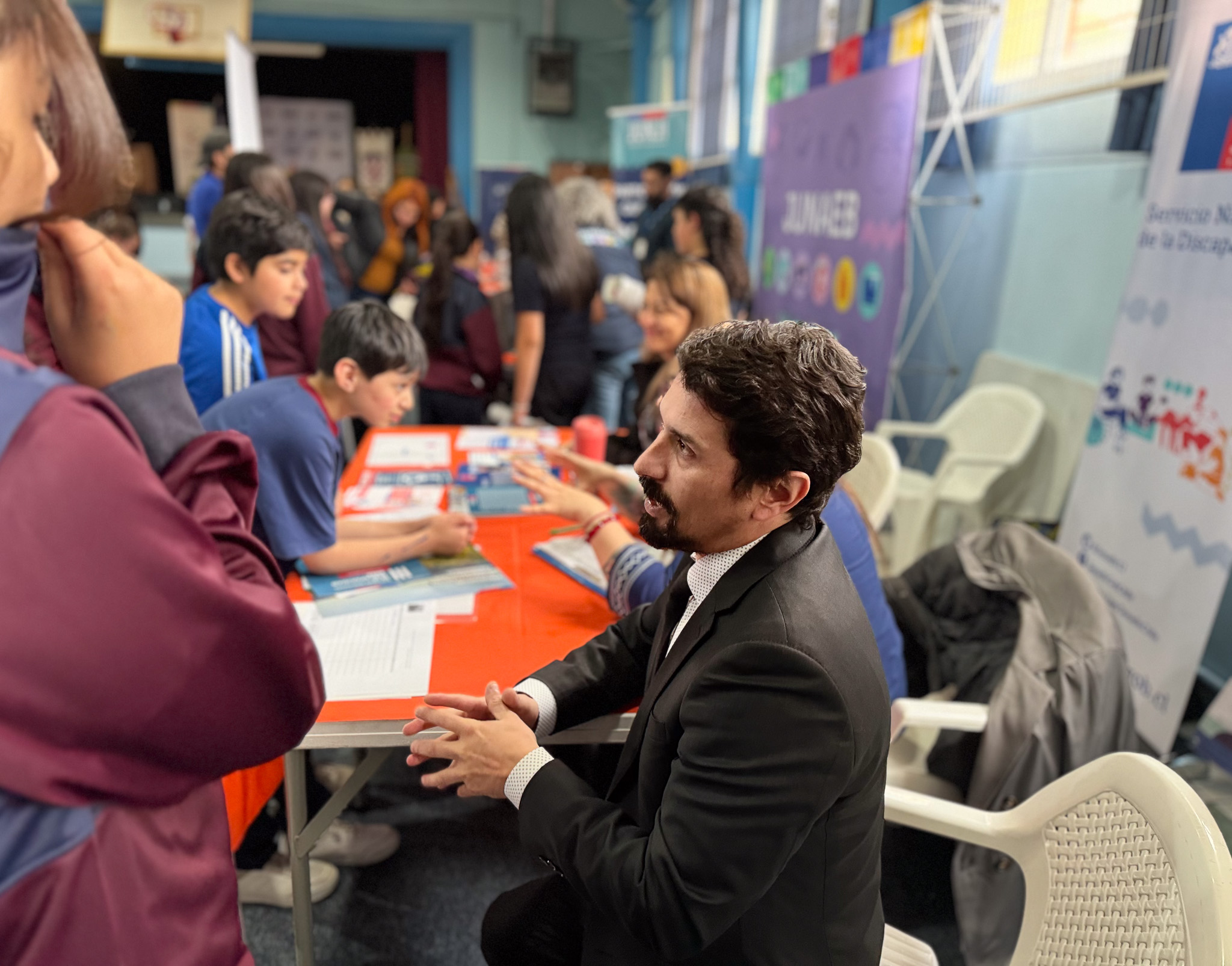 Gobierno en Terreno promovió derechos e inclusión a través de juegos y actividades lúdicas en escuela Croacia de Punta Arenas | Más de 150 estudiantes, apoderados y docentes participaron