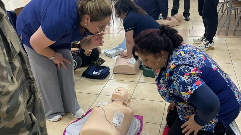 Equipo de SAMU Base Puerto Natales realizó capacitación en técnicas de primeros auxilios a docentes de la Escuela G-4 “Baudilia Avendaño de Yousuff”