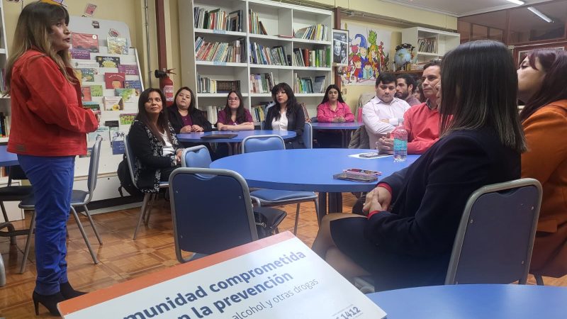 SENDA Magallanes destaca a tres establecimientos educacionales de Puerto Natales por su aporte a la prevención del consumo de drogas y alcohol