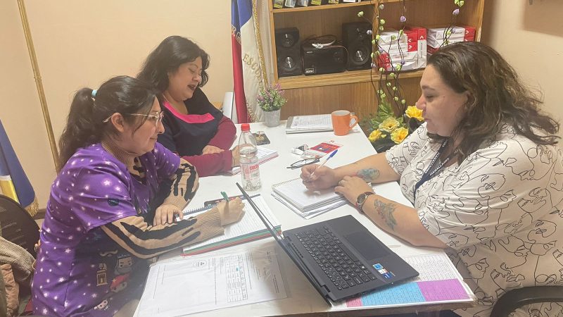 SLEP Magallanes atiende consultas de trabajadores de la Educación en Tierra del Fuego 