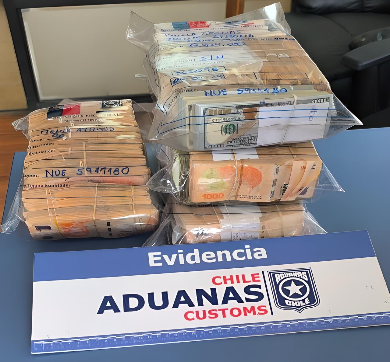 Aduana de Punta Arenas decomisa cerca de 40 millones de pesos ocultos en vehículo argentino y PDI detiene al conductor