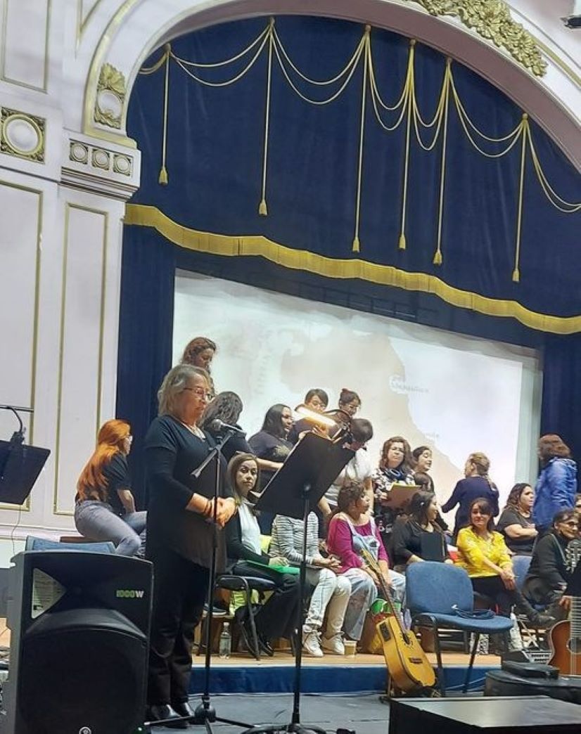 Cantata Nuestra Madre Grande se presentará hoy en el Aula Magna de la Universidad de Santiago