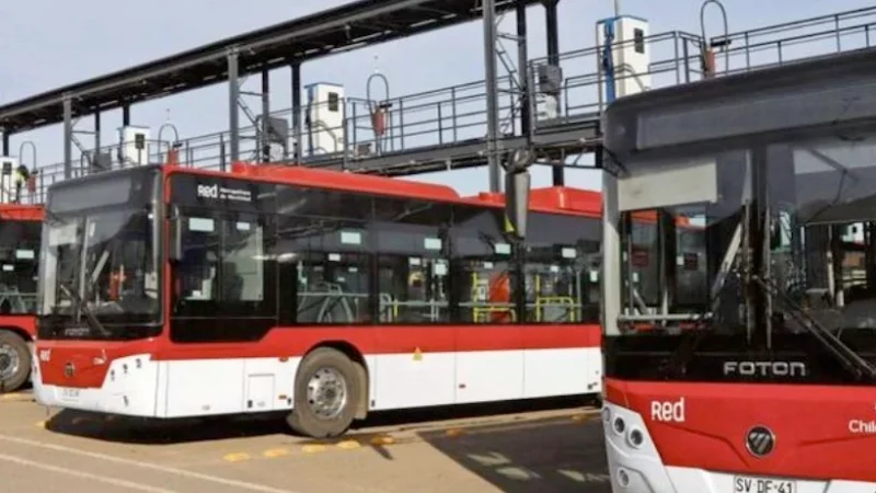 Gobierno impulsa plan para llevar más buses eléctricos a regiones