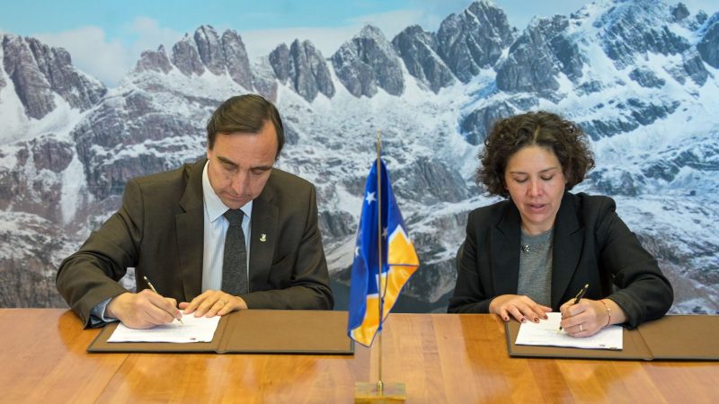 Gobierno Regional e Invest Chile firman convenio de colaboración para inversión extranjera en Magallanes