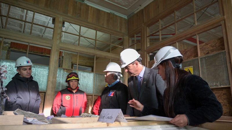 Un 47% de avance llevan las obras de renovación de la 1a Compañía de Bomberos de Punta Arenas