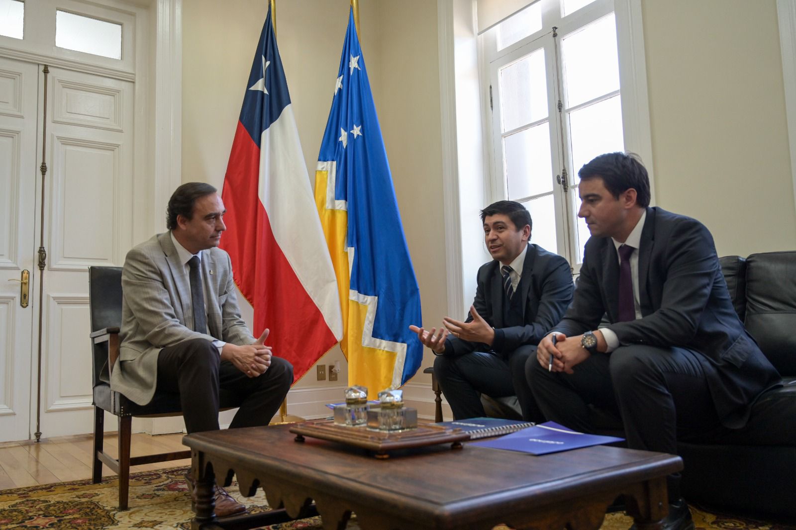 Gobierno Regional y EDELMAG priorizan proyectos de electrificación en Magallanes