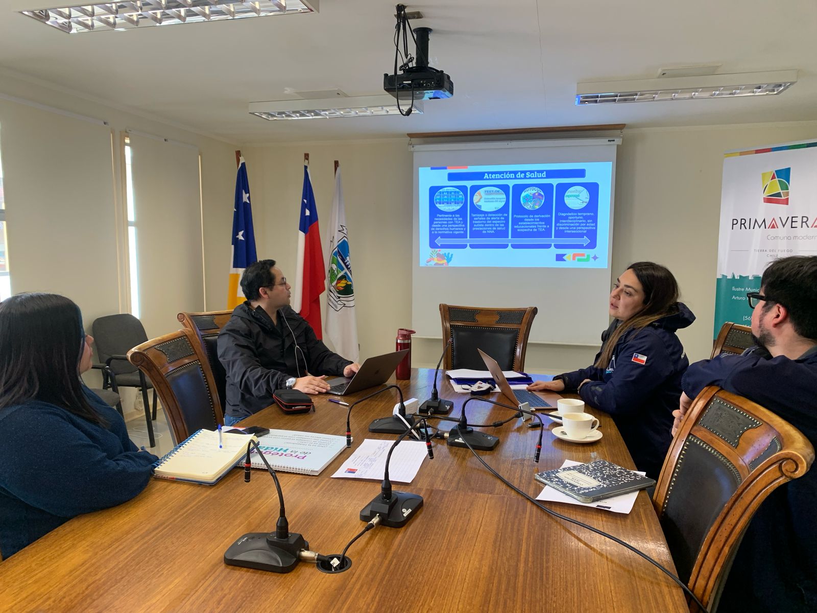 Jornada de acompañamiento y supervisión con profesionales de la Salud se realizó en Cerro Sombrero, comuna de Primavera