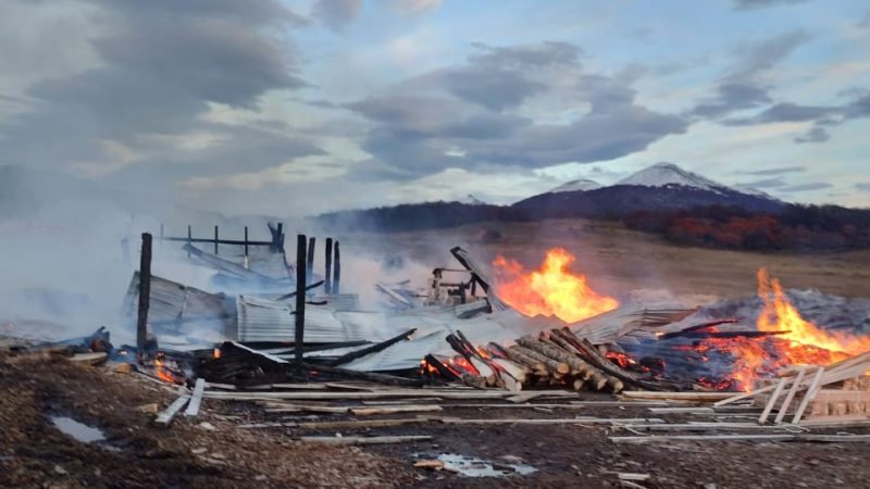 Cogrid Provincial para enfrentar incendio en aserradero del Sector Valle los Castores en comuna de Timaukel