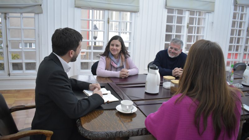 Directiva del Colegio de Periodistas se reúne con el Delegado Presidencial | XXV Congreso Mundial de Mujeres Periodistas se realizará en Punta Arenas