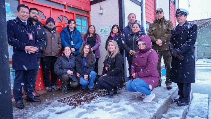 Autoridades difunden línea de prevención 4141 «No Estás Solo No Estás Sola» en Puerto Williams