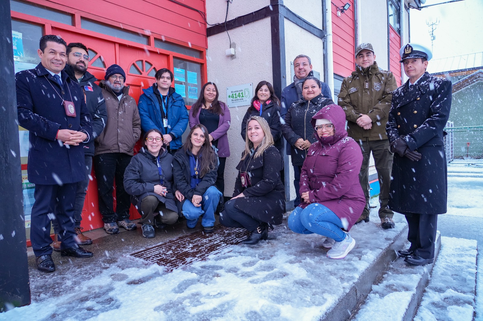 Autoridades difunden línea de prevención 4141 «No Estás Solo No Estás Sola» en Puerto Williams
