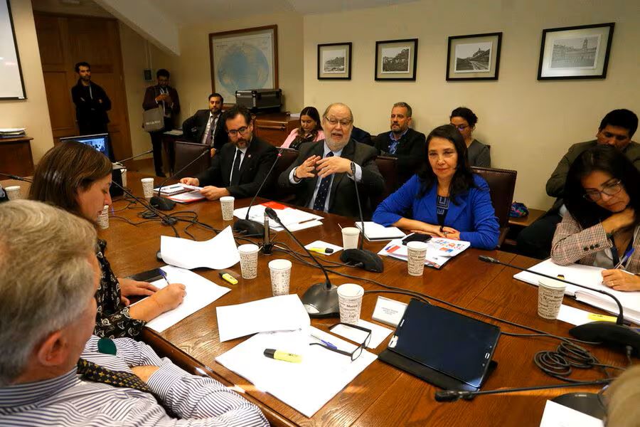 SERVEL expuso ante Senadores análisis para votación en dos días