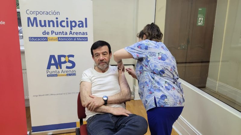 En las oficinas del Gobierno Regional continuó operativo de vacunación contra la Influenza