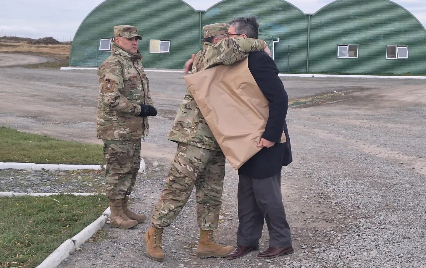 Delegación Presidencial Provincial de Tierra del Fuego realizó saludo protocolar al Destacamento Motorizado N.º 11 Caupolicán en su 158° aniversario