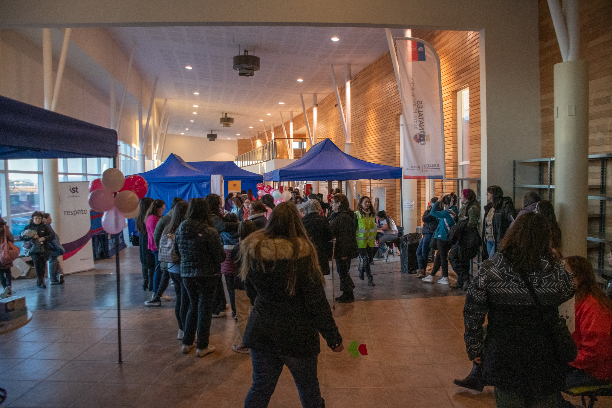 Madres natalinas celebraron su día en una jornada artística y de autocuidado organizada por el Municipio